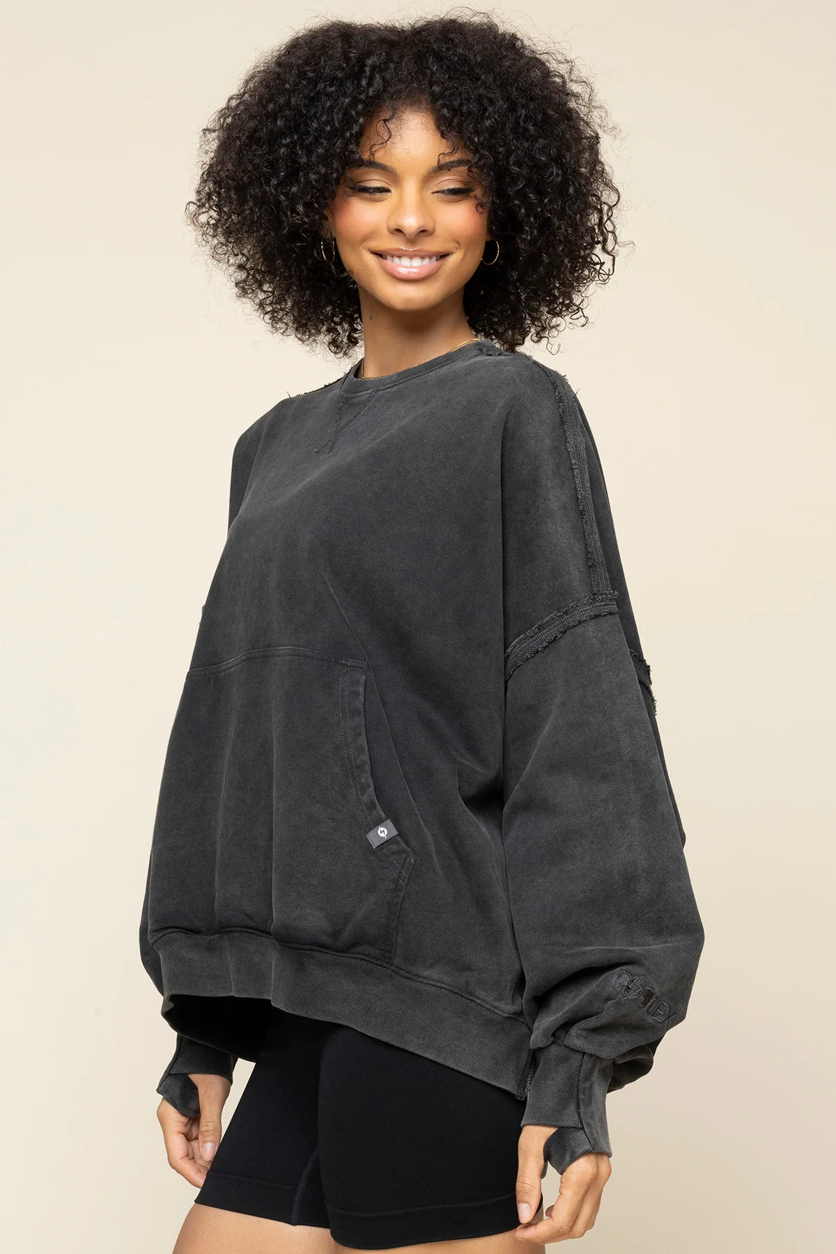 Boxy Crewneck - Vintage Black - Image 4