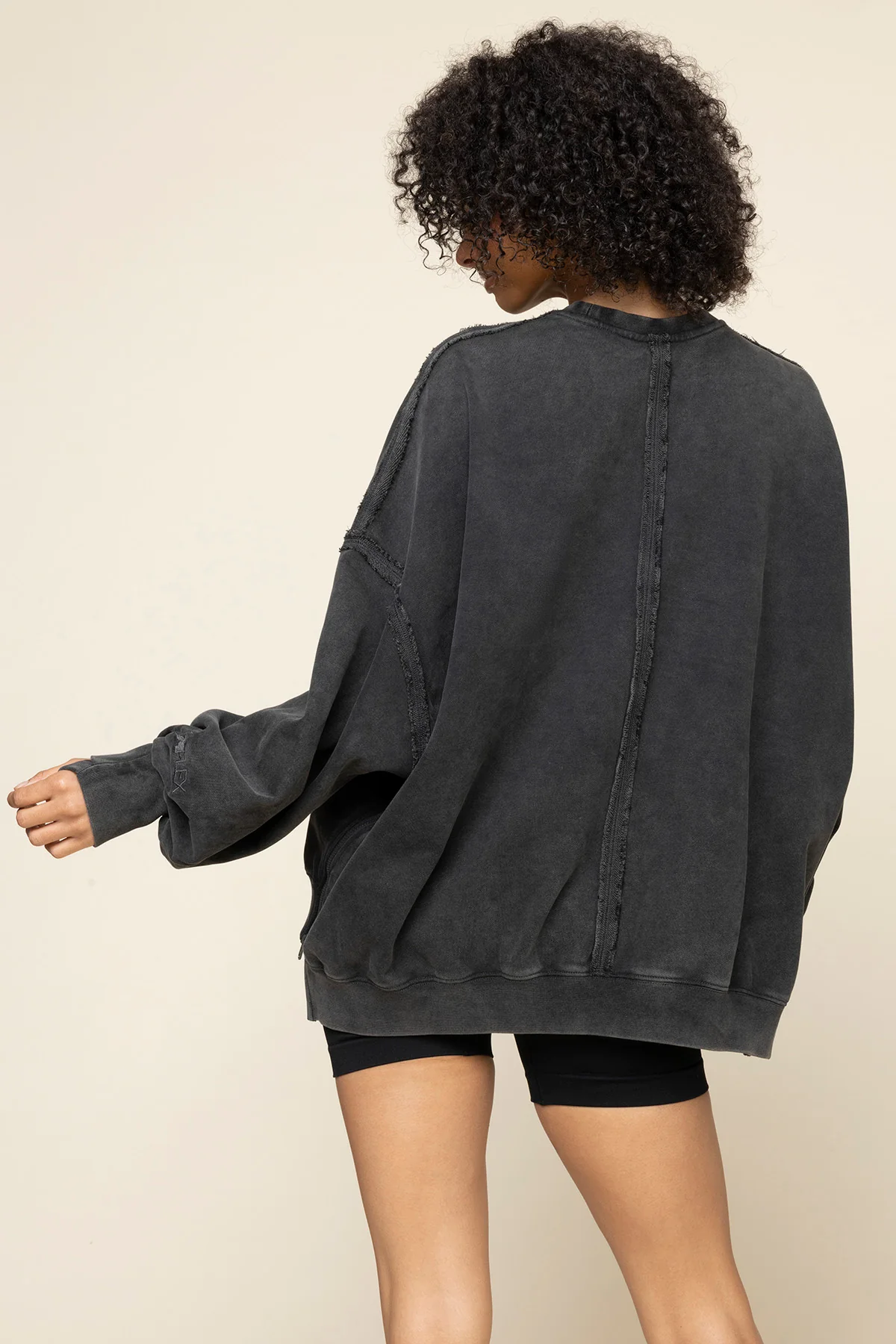Boxy Crewneck - Vintage Black - Image 7