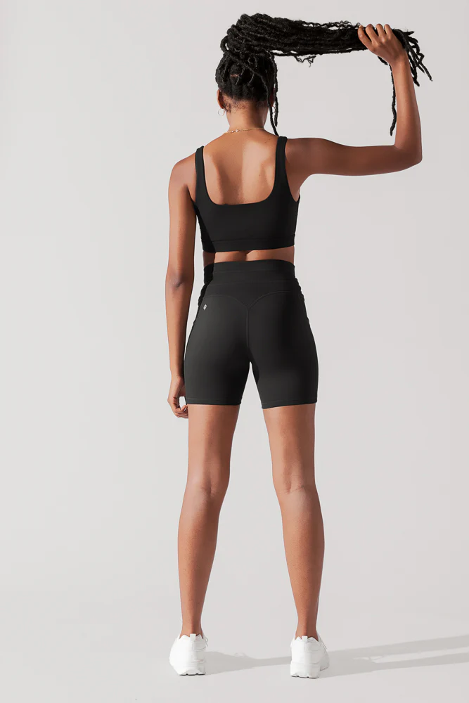 Cargo Midi Short with Pockets - Black - Image 6