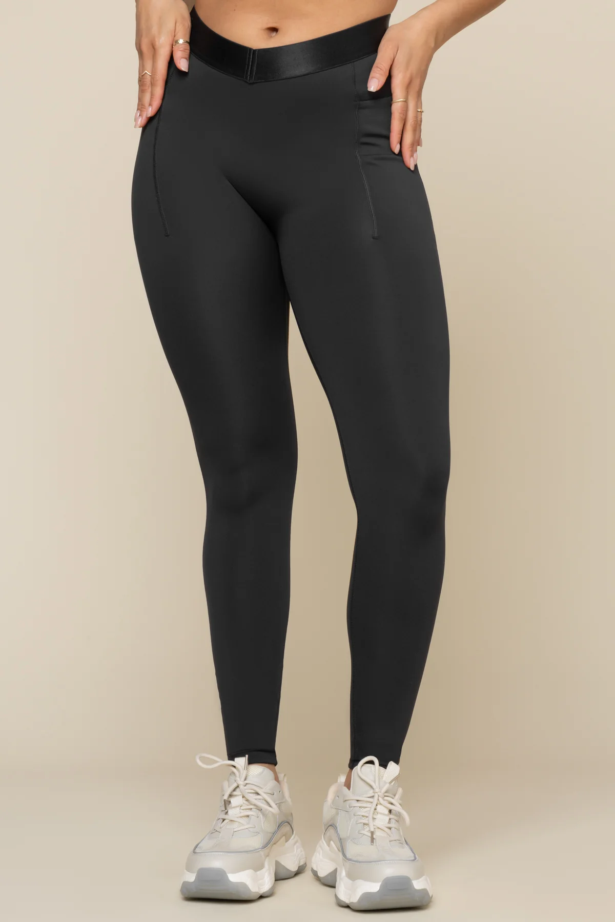 Contour Legging - Black - Image 9