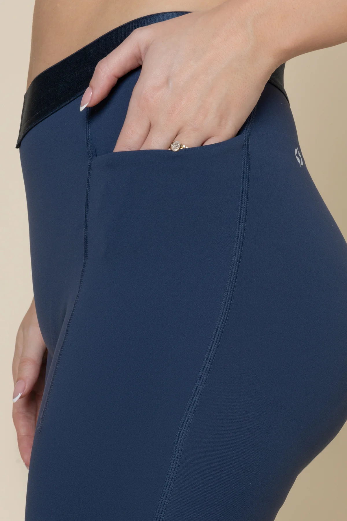 Contour Legging - Navy - Image 6