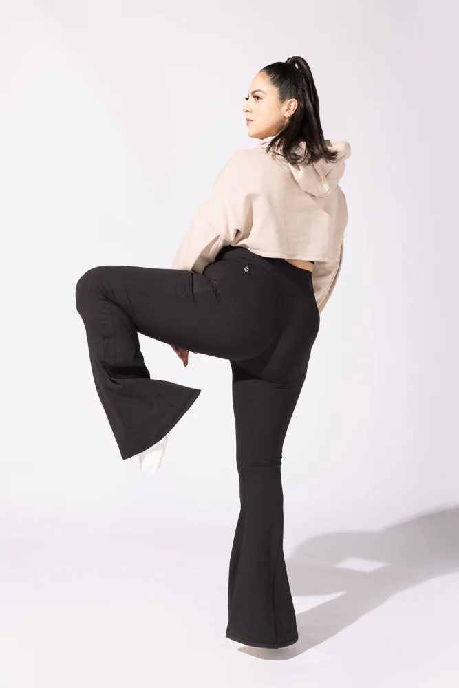 Crisscross Hourglass® Bell Bottom with Pockets - Black - Image 10