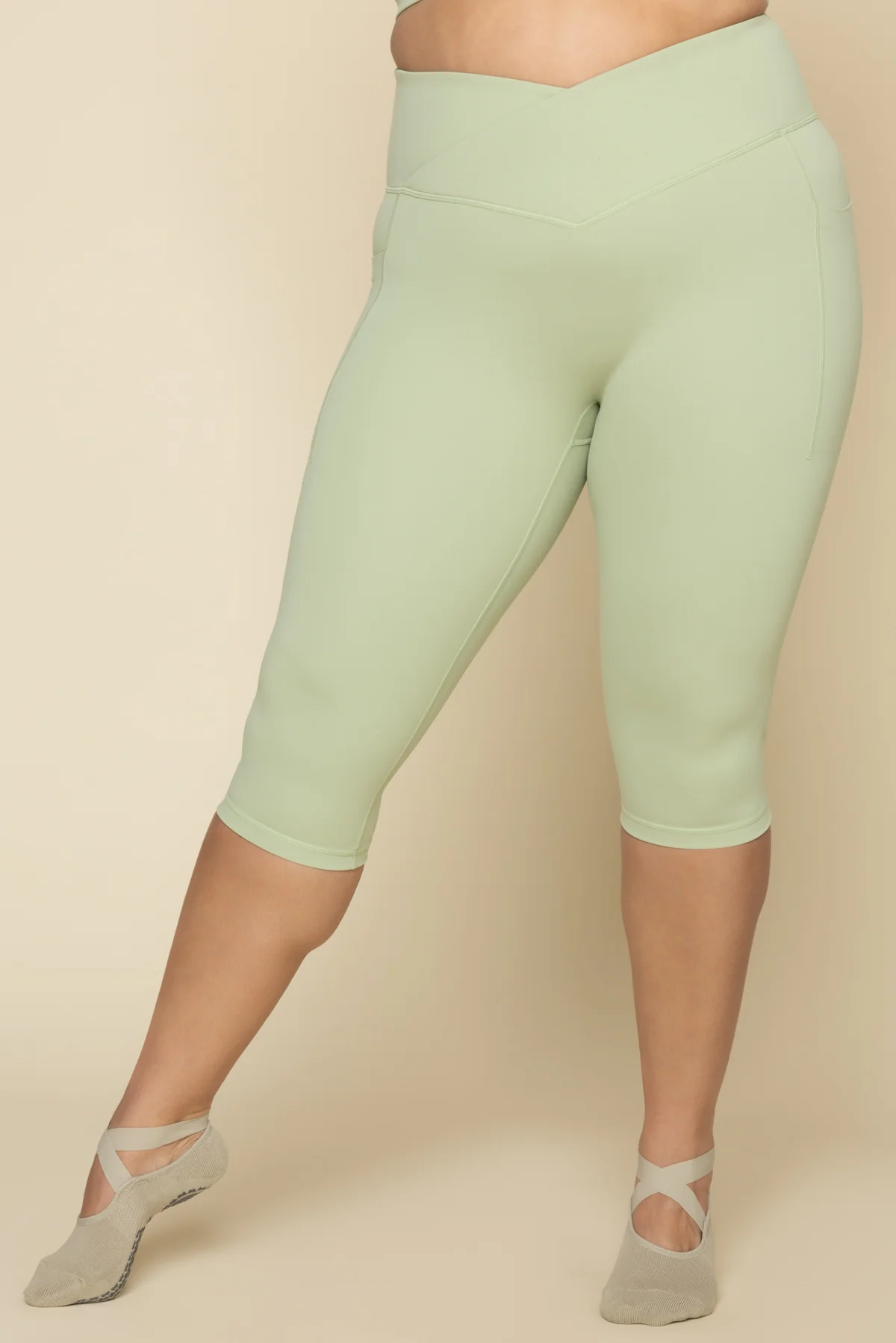 Crisscross Hourglass® Capri - Pistachio - Image 10