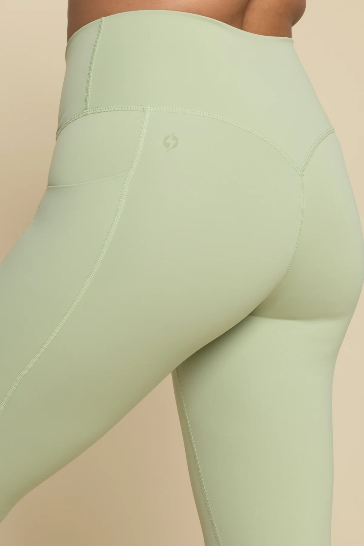 Crisscross Hourglass® Capri - Pistachio - Image 8
