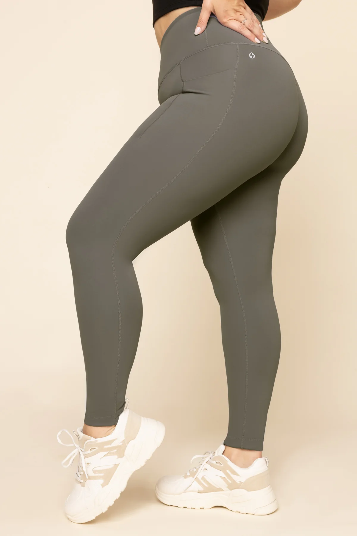 Crisscross Hourglass® Legging with Pockets - English Ivy - Image 5
