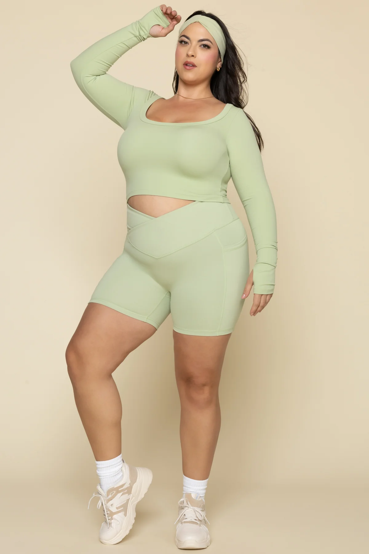 Crisscross Hourglass® Midi Short with Pockets - Pistachio - Image 9