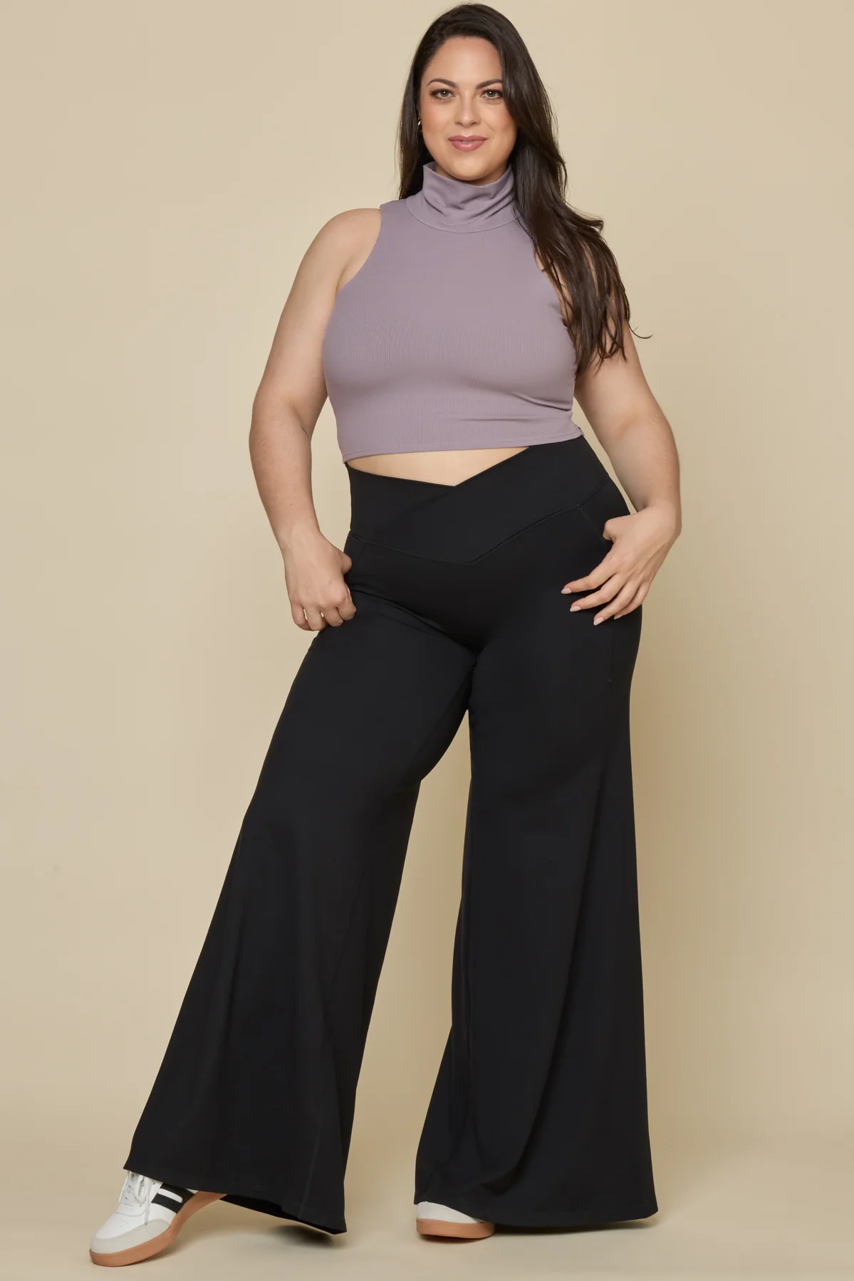 Crisscross Hourglass® Wide Legging - Black - Image 2