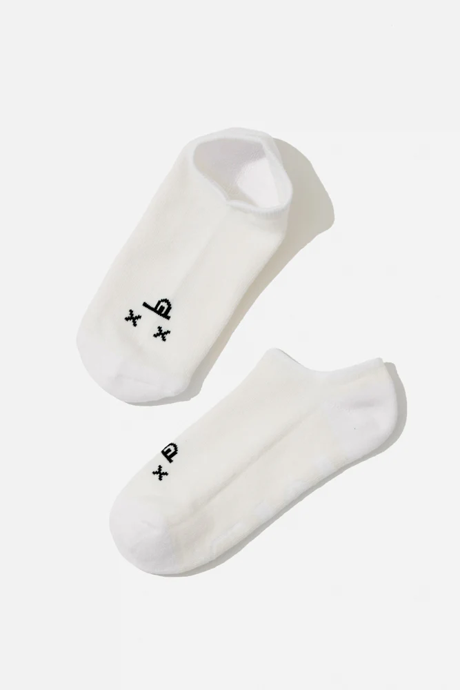 Dead Face Low Rise Socks - White - Image 5