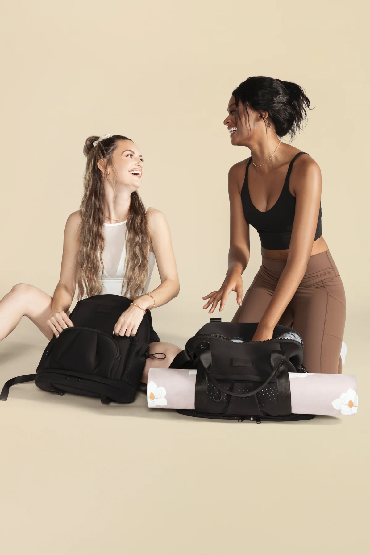 Ella Duffle - Black - Image 7