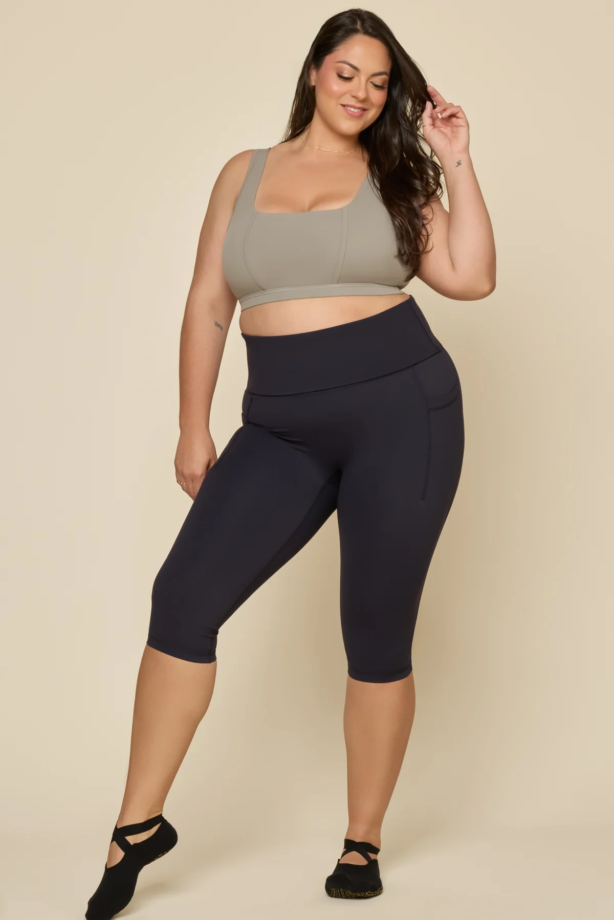 Foldover Capri - Cool Black - Image 2