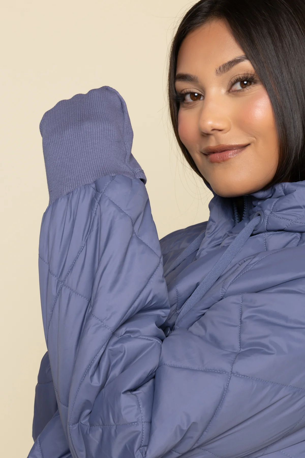 Pillow Packable Puffer Jacket - Blue Haze - Image 11