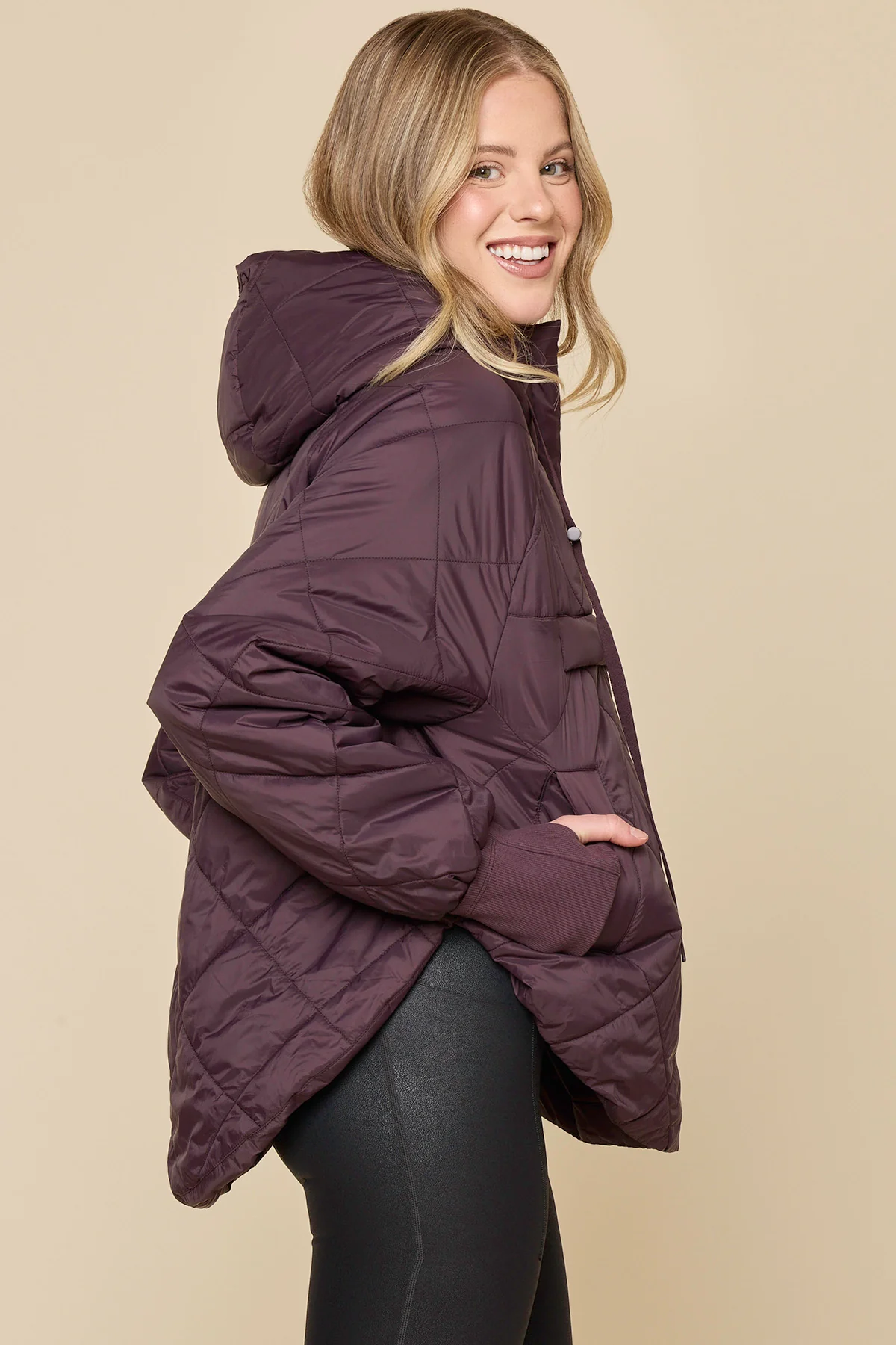 Pillow Packable Puffer Jacket - Huckleberry - Image 5