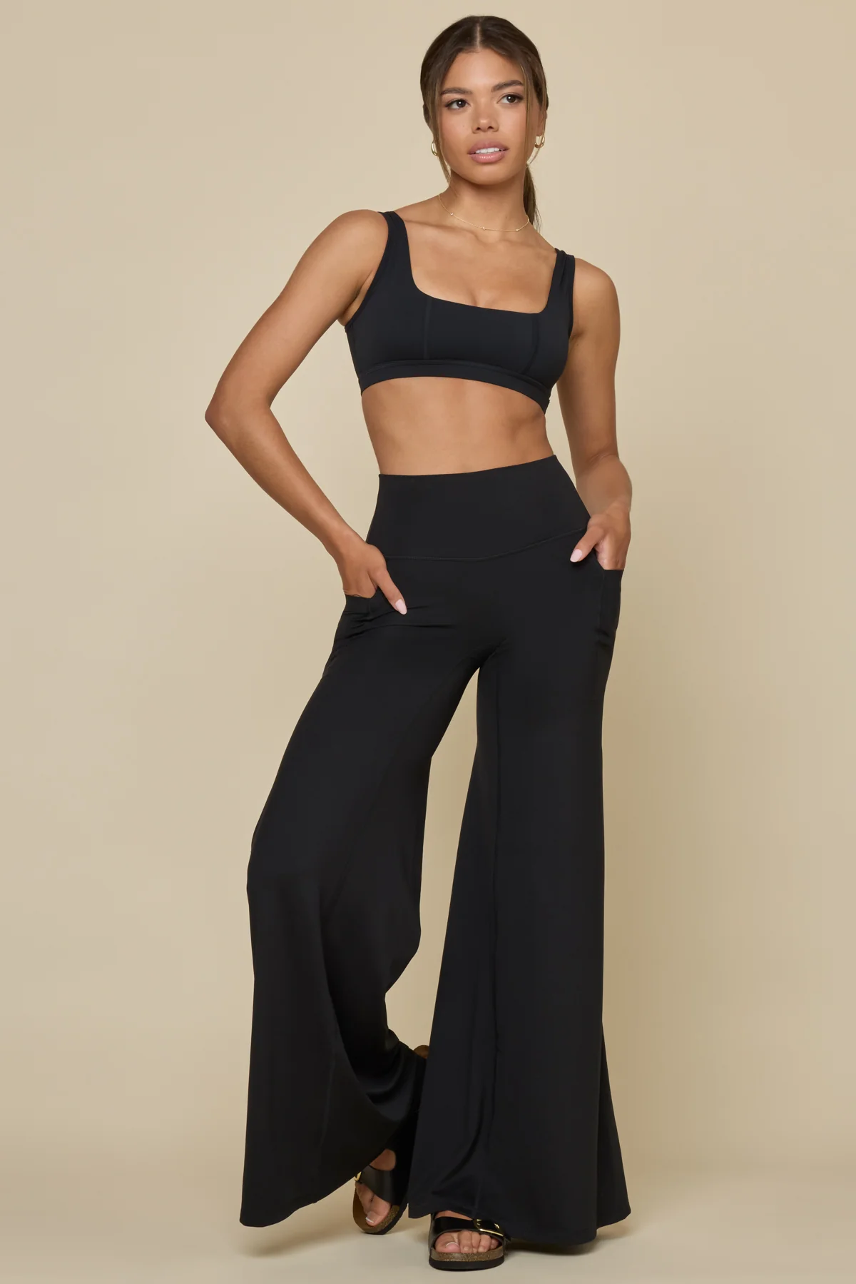 Supersculpt™ Wide Legging - Black