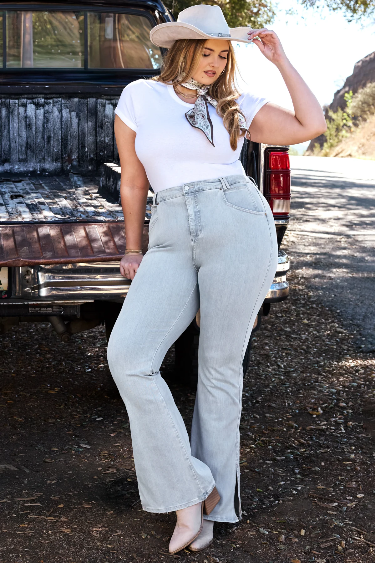 Superstretch Bootcut Flare Jeans - Light Wash - Image 9