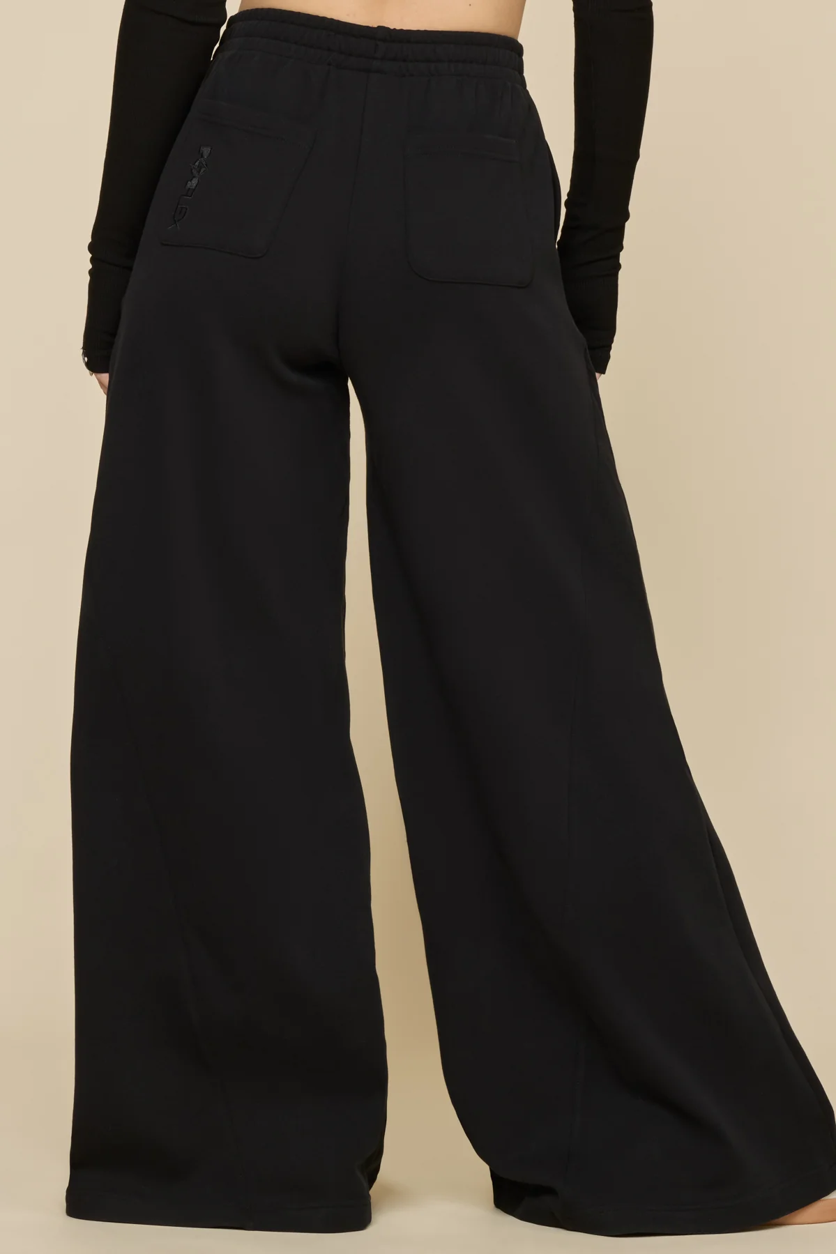 Superwide Sweatpant - Black - Image 8