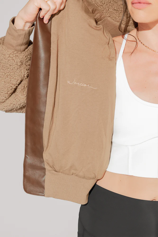 The Kinsley Bomber Jacket in Faux Sherpa - Teddy Bear Brown - Image 3