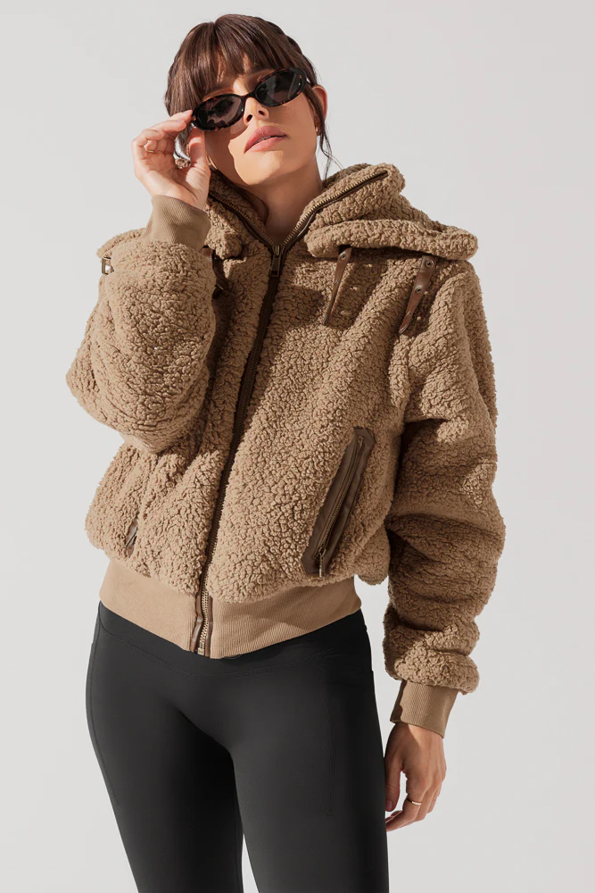 The Kinsley Bomber Jacket in Faux Sherpa - Teddy Bear Brown - Image 4