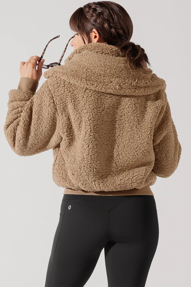 The Kinsley Bomber Jacket in Faux Sherpa - Teddy Bear Brown - Image 5