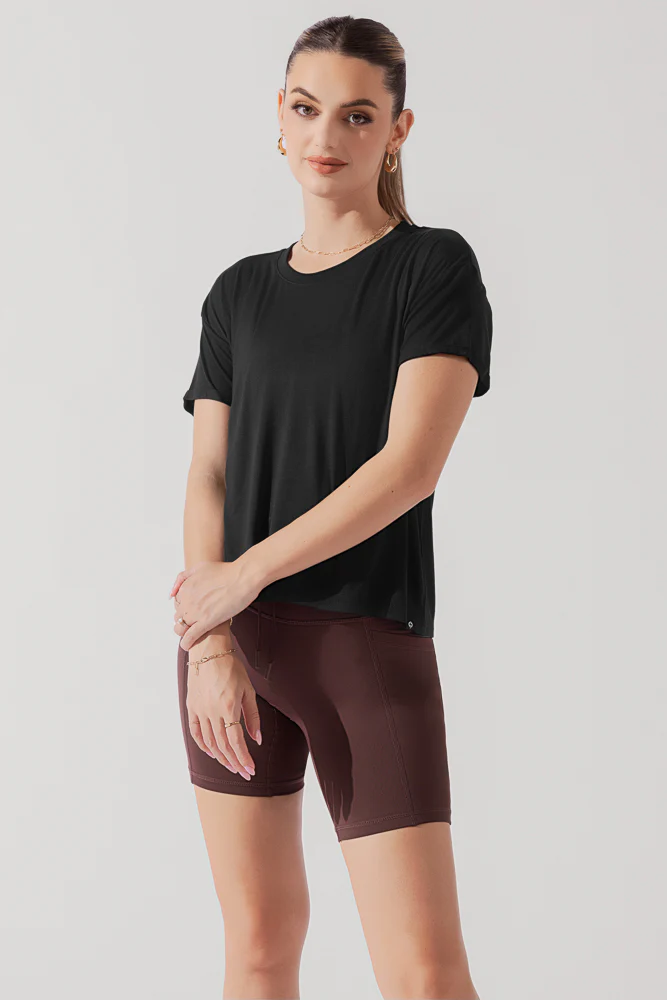 The Perfect Tee - Black - Image 4